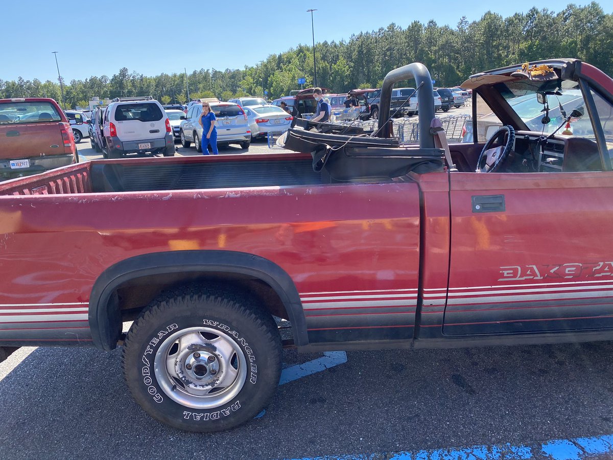 JoeDoge1's tweet photo. Redneck convertable.  I wouldn’t have believed it if I hadn’t seen it in person... https://t.co/9Q0SMpp9en