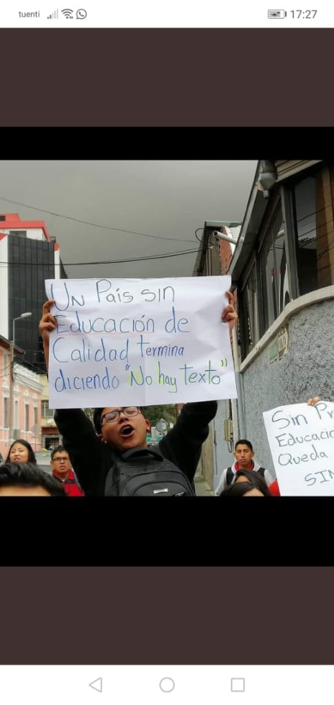 Mary_Fernanda09's tweet photo. La educación es la mejor arma para transformar el mundo, es la mejor salvaguardia de la libertad, es mejor que un ejército permanente, no se vende ni se minimiza, se comparte.
#NoAlRecortePresupuestario  
#NOalRecorte
@Lenin no permitiremos que robe nuestros sueños. https://t.co/O3NWbdiFCU