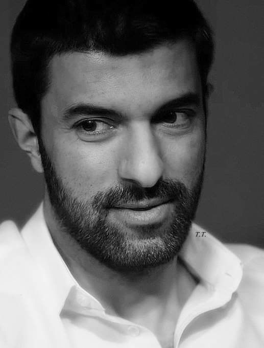 pnarakyrk's tweet photo. #EnginAkyürek #sefirinkızı #Set #backstage #O3Medya #NGMedia #EmreKabakuşak #STARTV #SANCAREFEOĞLU #NarSan #sancarEfe #NeslihanAtagül #ENGINcilerr https://t.co/rsC4jqoabJ