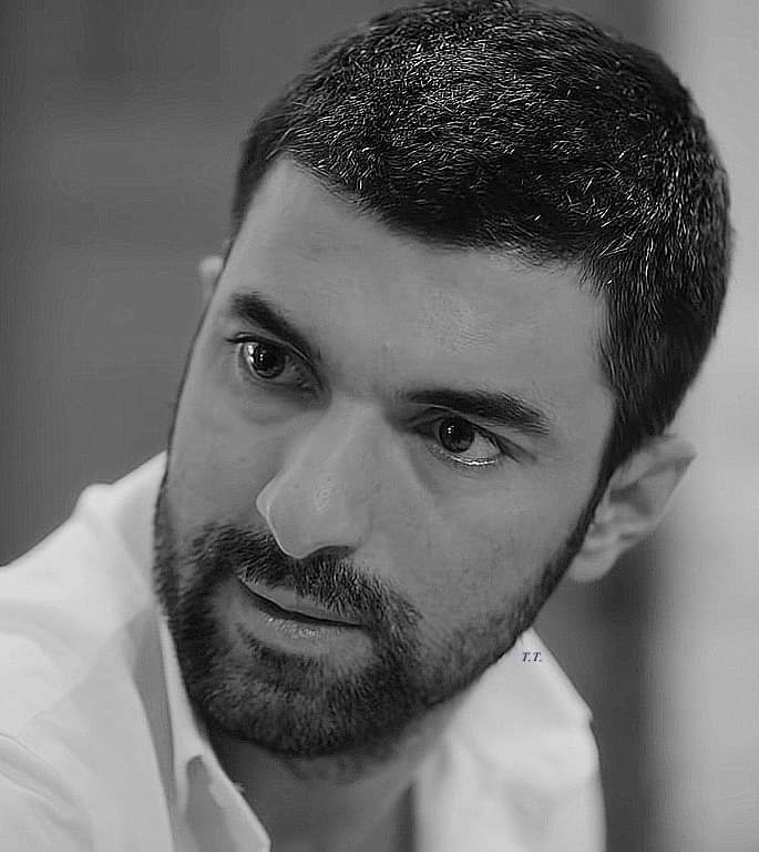 pnarakyrk's tweet photo. #EnginAkyürek #sefirinkızı #Set #backstage #O3Medya #NGMedia #EmreKabakuşak #STARTV #SANCAREFEOĞLU #NarSan #sancarEfe #NeslihanAtagül #ENGINcilerr https://t.co/rsC4jqoabJ