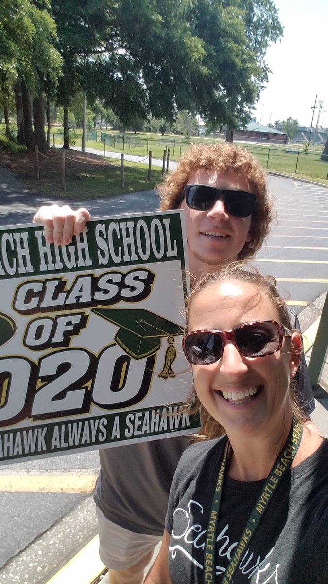 MsciChurch's tweet photo. It did my heart good to see so many of my babies today! Thank you @MBHS_Principal for letting me come hang out! #leadMBHS https://t.co/9D04bHRvGG