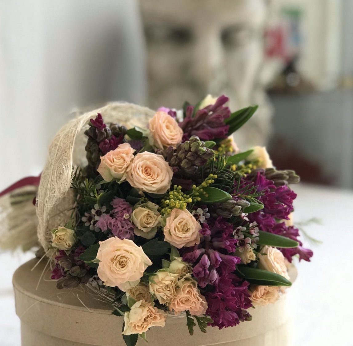 Flores que celebran el amor ❤️
.
#love #aniversario #5demayo #regalaflores #floresenSevilla #melerofloresyEventos