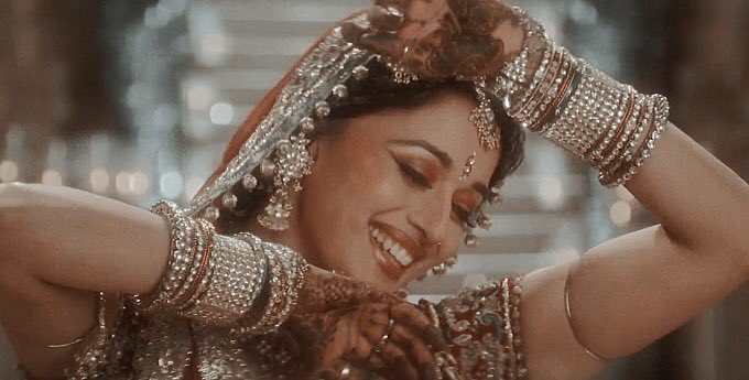 madhubeIIa's tweet photo. — MADHU² fact of the day: 

Lacchu Maharaj choreographed “Mohe Panghat Pe” from Mughal-E-Azam. His nephew, Pandit Birju Maharaj, went onto choreograph “Kaahe Chhed Mohe” from Devdas. Both based on classical kathak numbers from opulent magnum opuses of their time. ✦⋆ ·☽ ✧˚ https://t.co/OACa0qOZfF