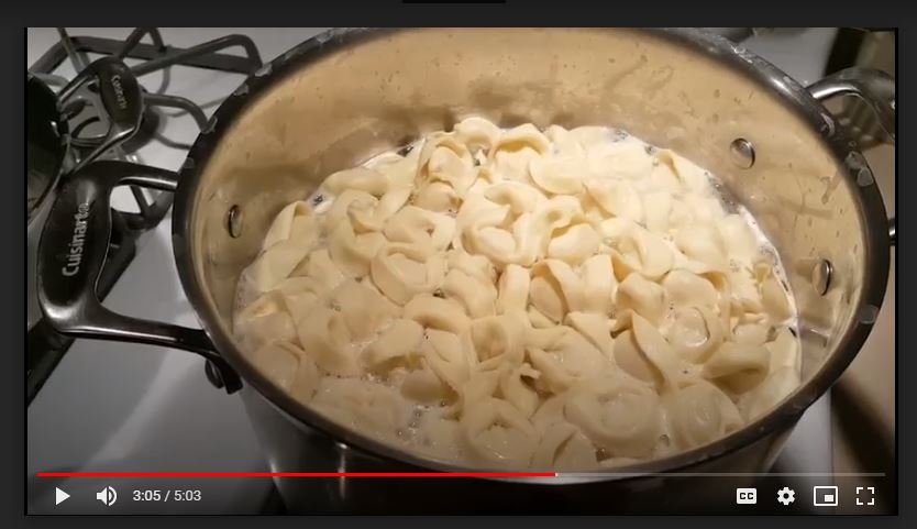 StChLibrary's tweet photo. If you've been learning How To Bake Everything for #SCCReads with a cookbook alone, discover our online classes & events calendar! Virtual cooking and baking demonstrations from library staff and local experts are on the menu. Take a look: https://t.co/hLfBxAzLjp https://t.co/ufdepjPFOg