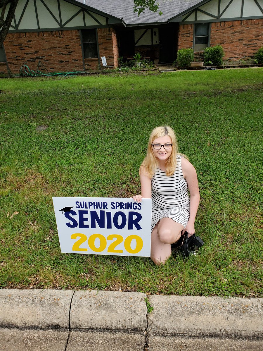 S_Allemang1's tweet photo. @StuCo_SSHS @sshswildcats @SSISDWildcats @derek_driver Awesome job, thank you for providing the sign! https://t.co/RQLX6xvicM