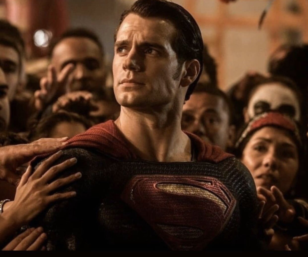 Happy birthday Henry Cavill! Have a good one Superman! 