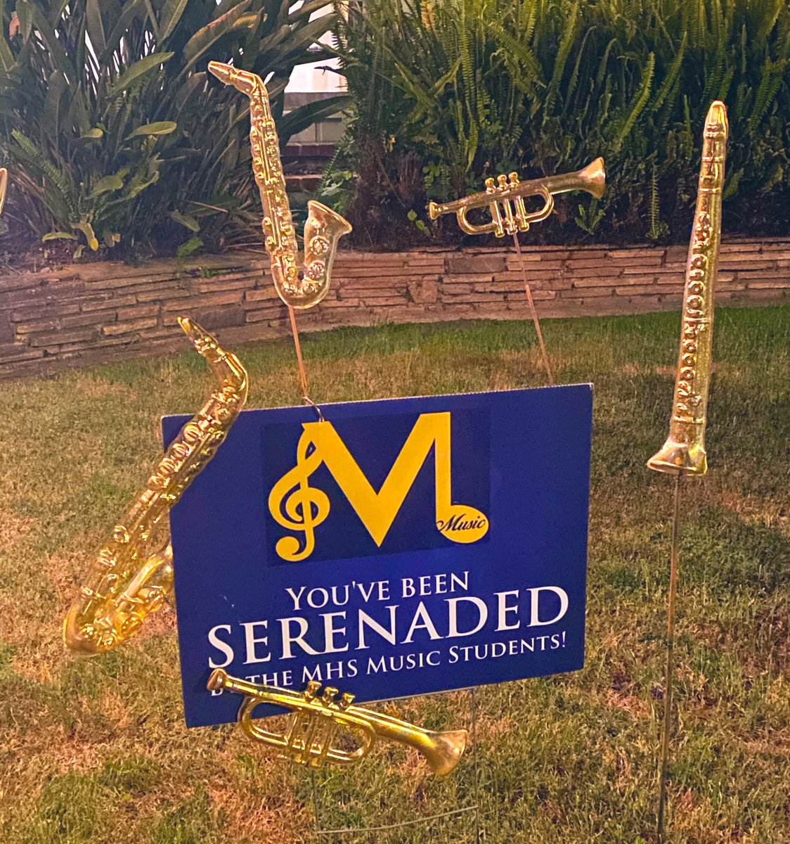 MillikanMusic's tweet photo. Silent Serenade orders help support Millikan’s Instrumental Music &amp; Marching Arts students through our Music Booster group, Orchaband!! 🎶💛💙🐏 https://t.co/dIzzolmQHs
