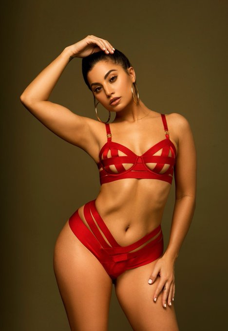 🌶💋 https://t.co/XbBfw0PItj