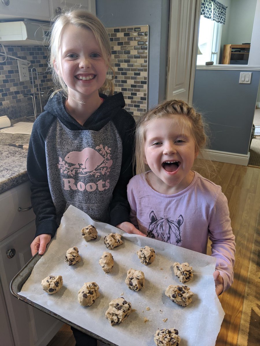 TyendinagaPS's tweet photo. Looks like Erica and Bridget enjoyed Tasty Tuesday:) #delicious #TPStogether #doyoudodeliveries https://t.co/Dv94HLhYyx