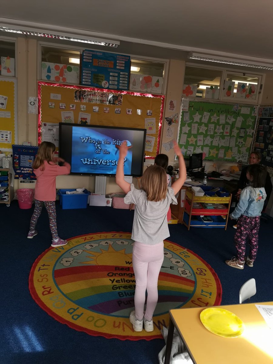 HubKinloss's tweet photo. There was a hive of activity inside the hub today.  P4-7  began their day with a tower challenge in the hall, we had Star Wars themed PE, dancing, craft, learning about VE day, as well as core literacy and numeracy tasks. @EducationMoray https://t.co/rpyg7ZIDM7