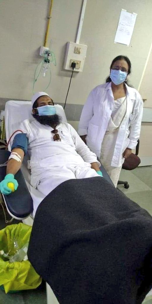 SalmanNizami_'s tweet photo. Tum Sharab piyo, Hum khoon denge.
Tum Gaali do, Hum phool denge.
Padhi zarurat toh, Eis desh ke liye apni Jaan bhi denge! https://t.co/WGblbuAts9