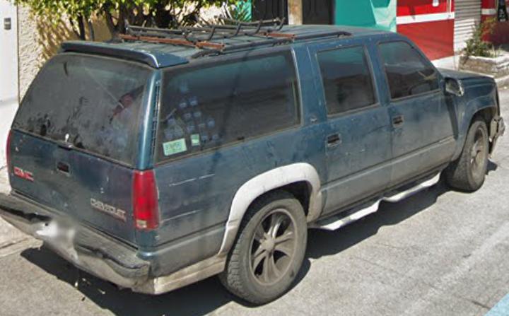 osoconplayera's tweet image. Por favor ayúdame a compartir.
Camioneta ROBADA, GMC Suburban color verde año 1993, placas MTD8748 del Estado de México, estaba estacionada en la calle Orquidea col. Hank González, Ecatepec.