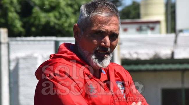 SoloAscenso's tweet photo. #PrimeraC | #Excursionistas | Sergio Rondina, actual técnico de Arsenal de Sarandí, dialogó con Solo Ascenso por Instagram Live y recordó su etapa como entrenador en el club Villero. https://t.co/cJUVb0T4y1 https://t.co/IHGztscqBj