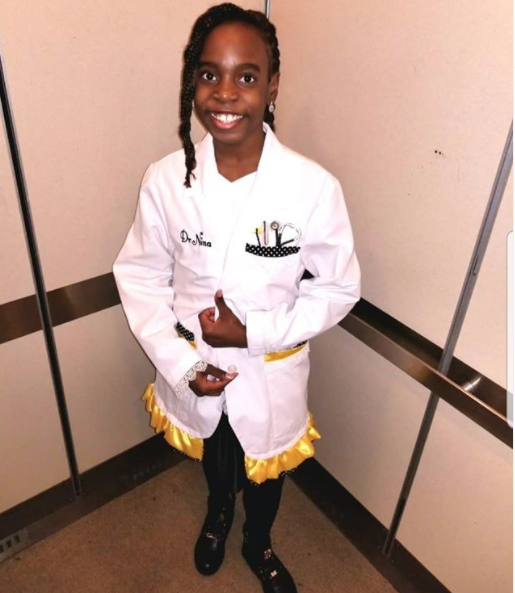dinnertabledoc's tweet photo. Hi our amazing student Nina got accepted to college at 13 &amp; plans to attend in the fall but we've had a hard time helping her meet the financial demand &amp; it feels IMPOSSIBLE to find scholarships for black girl genius' her age pls donate or RT if you can https://t.co/I6laT4VAcV https://t.co/kzZJAKiQZ1