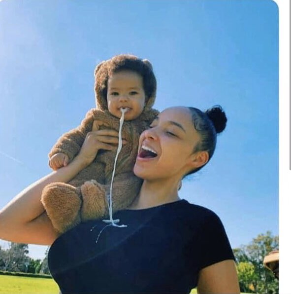 FatahMahamadou's tweet photo. Si une fille te dit qu’elle est prête à se marier,montre lui cette image. https://t.co/a8EQboR5P0