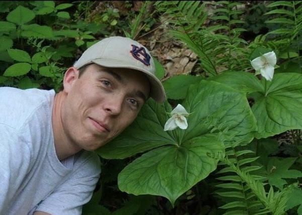 segrasslands's tweet photo. Meet our new SGI summer intern, Noah Yawn! Would you like to bring more bright, shining faces like this to the SGI team? You can do so by sending your support today for Giving Tuesday: https://t.co/1ywx8S4MVp #GivingTuesday #segrasslands #ConservationIntern https://t.co/nq9YFtEq7U