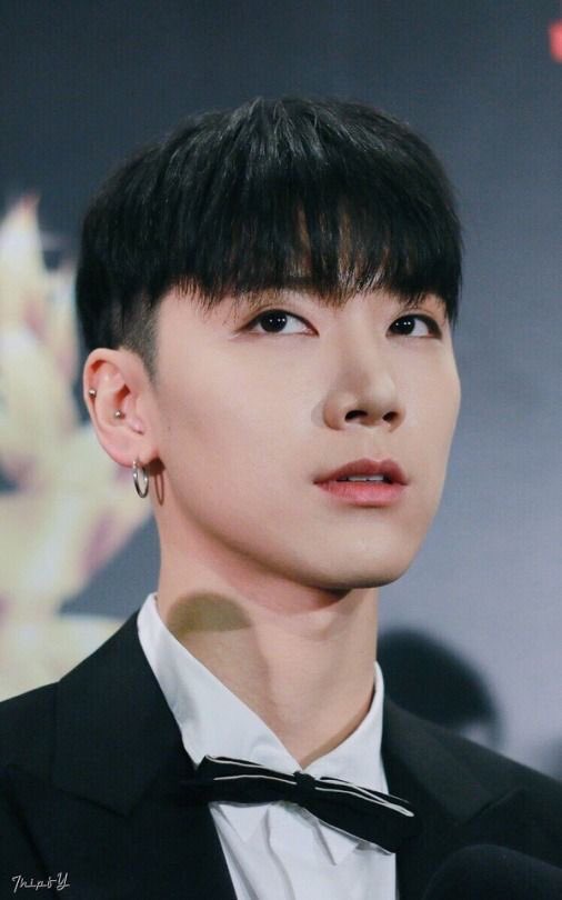 hourly ten tweet media