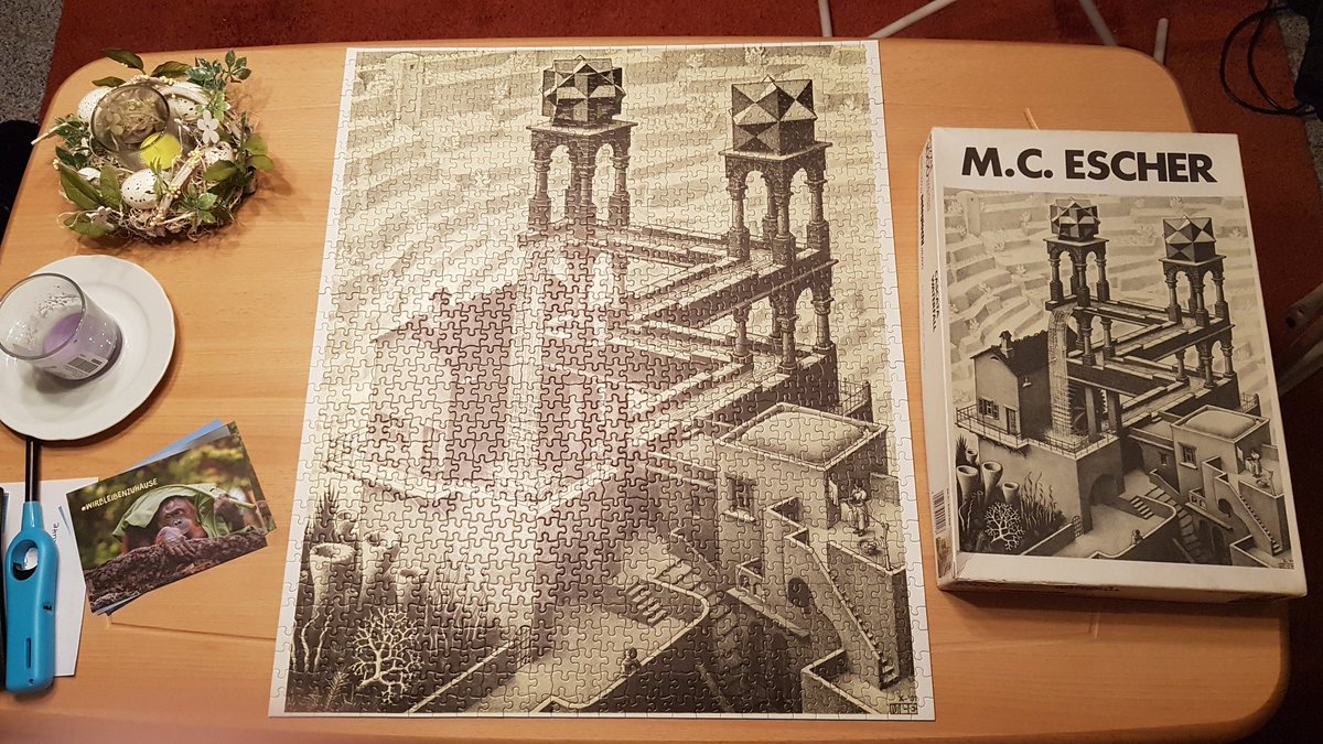tiah15's tweet photo. #geschafft #Puzzle #jigsaw #escher #schwarzweiร #blackandwhite #hashtagmadness ๐ Danke fรผr die Leihgabe @UrsulaKli ๐ https://t.co/BNPtU3obML
