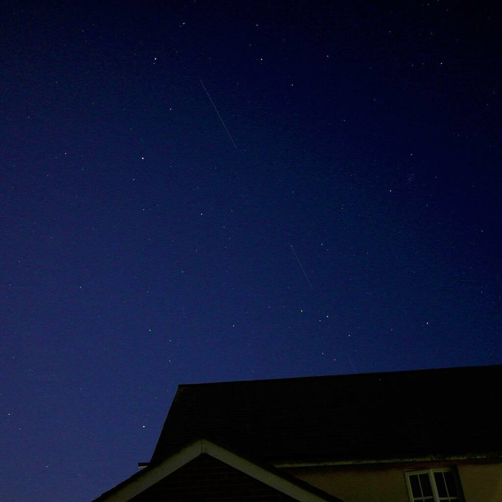 Managed my best photo yet of Star Link tonight. Light pollution in my neighbourhood combined with my limited camera (and even more limited skills!) severely restricts things. But it's quite the sight to behold when a cluster passes over.