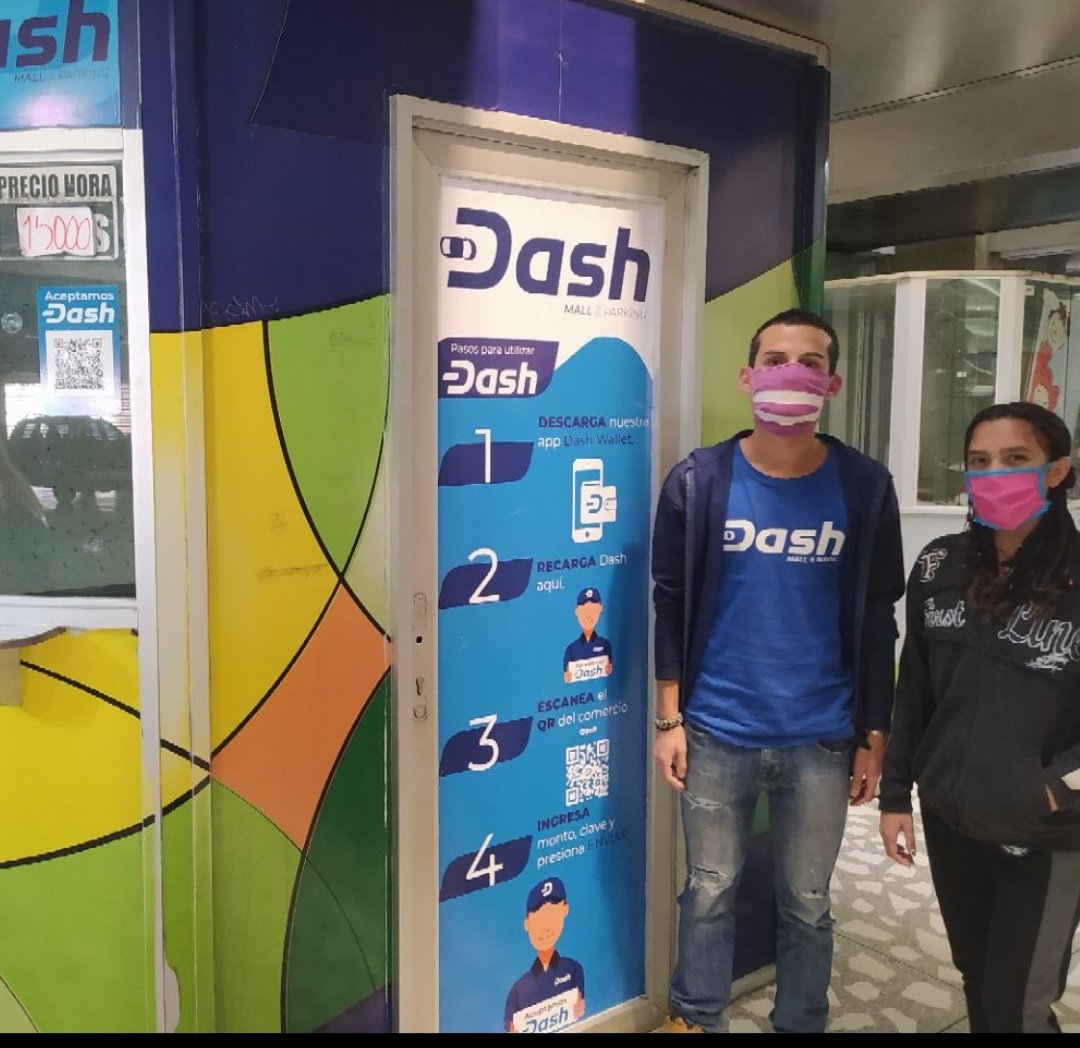 DashMallParking's tweet photo. Desde hoy nuestros amigos del Estacionamiento del Centro Comercial Pie de Monte te esperan para que  realices tu pago con @Dashpay 🚘 y te guiarán a las tiendas que aceptan Dash como método de pago 🎉

Recuerda que puedes recargar tu Dash Wallet con nosotros 0414-6777432📱 https://t.co/0GV98Cs637