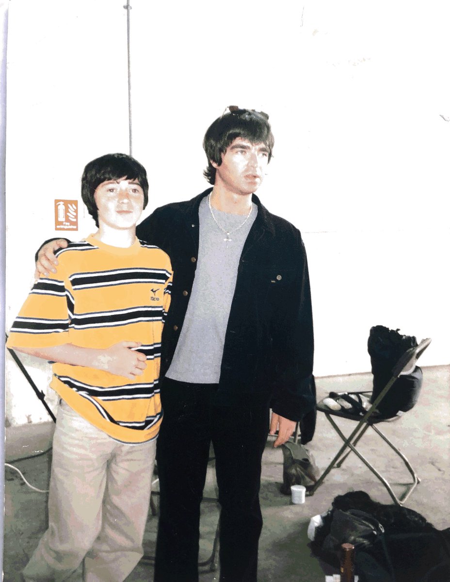 TheRelays's tweet photo. Me and Noel after #TheMasterplan shoot. That’s one absolutely buzzing 11 year old there! @MicrodotCreativ @Tim_Burgess @BoneheadsPage #TimsTwitterListeningParty https://t.co/g3bugUUfZH