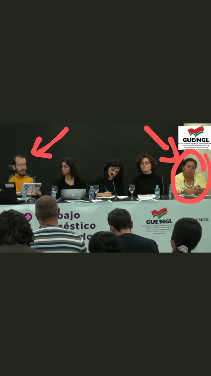 TvPlataforma's tweet photo. No puede ser. Si se confirma es un escándalo de @rtve ya completo. ¿La limpiadora q le quita el polvo al retrato d Fidel Castro es la misma que te acompaña en esa mesa @pnique ?. Xq si es la misma ya no es sólo manipulación subliminal en tv pública, sino algo premeditado 👇 https://t.co/hnvH9ZM9Iy