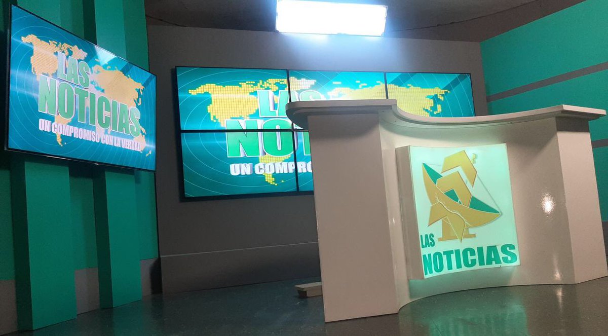 jeisonsebastian's tweet photo. #NoticiasTL Estamos listos, @LasNoticiasTel estrenando nuevo set y horario, nos vemos de 6 a 7 pm por @CanalTelecaribe. https://t.co/DpxmT6CZHl