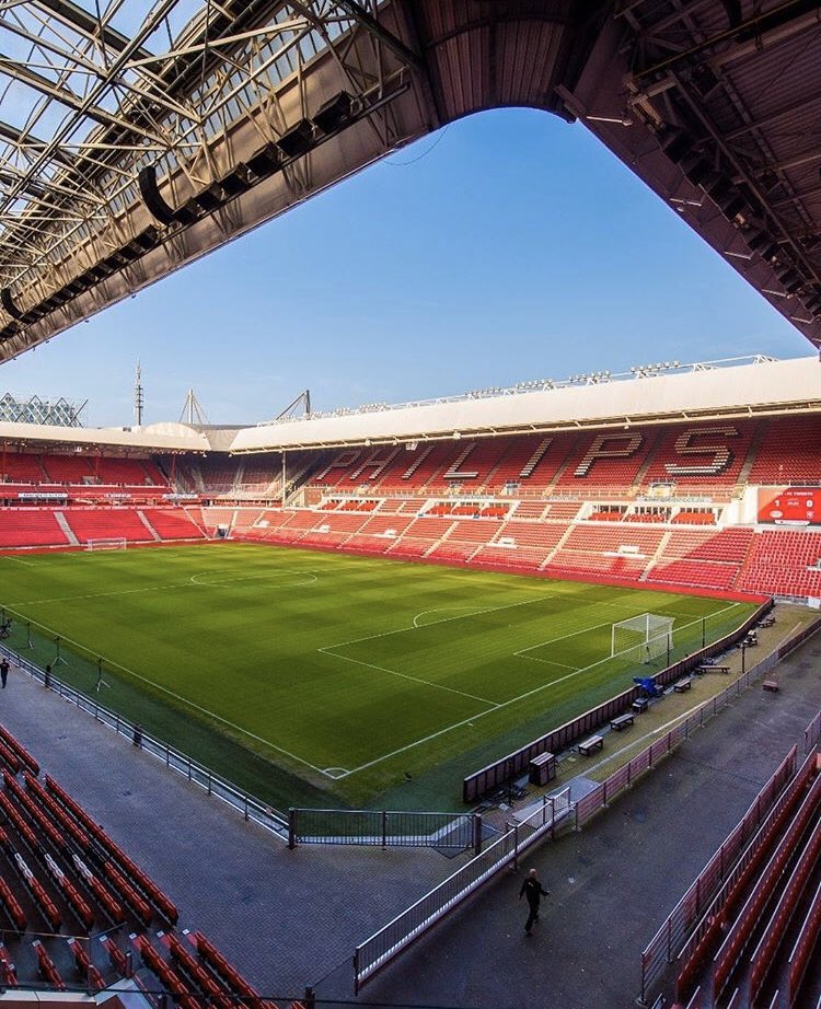 PKluivertMC's tweet photo. 🏆EREDIVISE🏆
📌J° 11-15

✅ Fecha 11 PSV V AZ 3-1

✅ Fecha 12 PSV V Sparta 3-0

⚠️ Fecha 13 PSV V Willem II 2-2

⚠️ Fecha 14 PSV V Heerenveen 1[

✅ Fecha 14 PSV V FC Emmen 3-0

#PSV🔴⚪️ https://t.co/MPYsoQzh3f