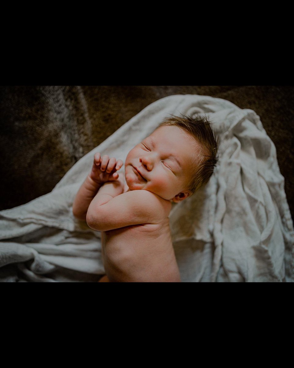 cmizexo's tweet photo. My biggest blessing 💙 #babyboy #newbornphotography https://t.co/VYy1w4xFgB