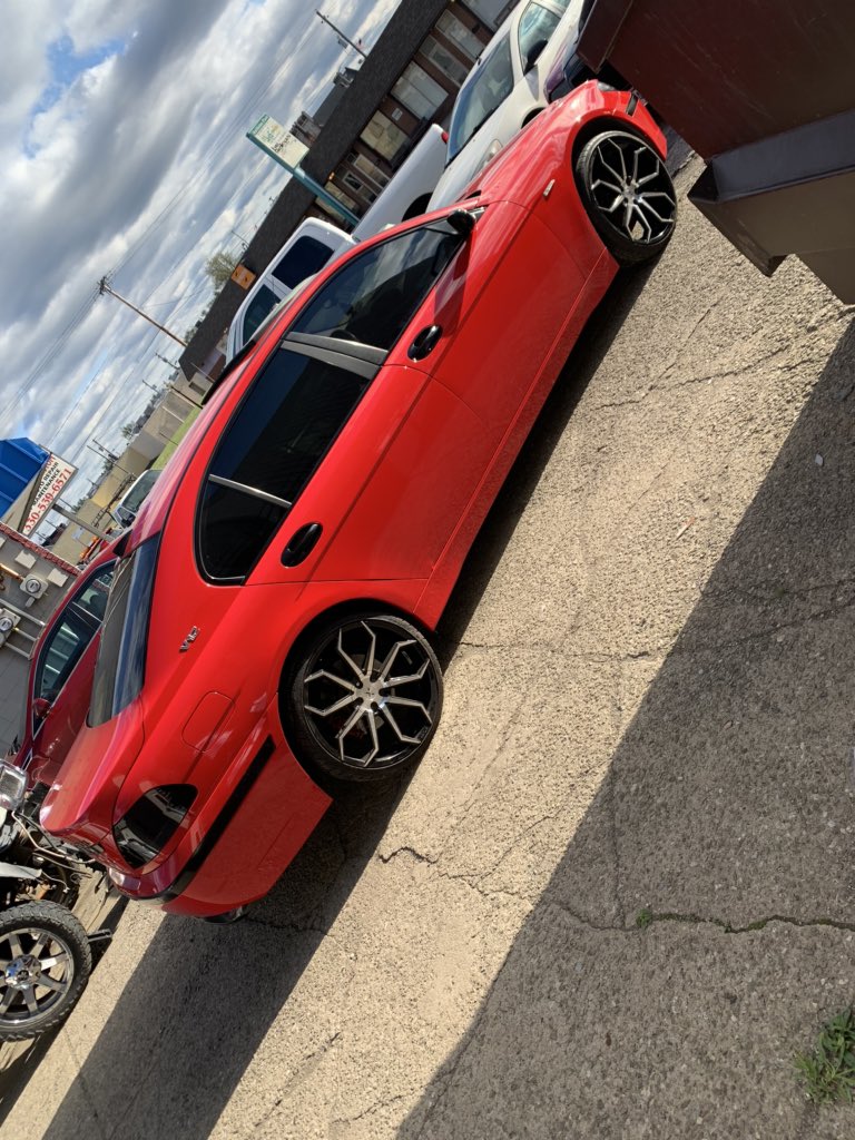 Young_RayShaw's tweet photo. Sliding in that big thang you hear me before you see me whoooppp 🩸🌎 #GetEmSold #760Li #V12 #SummerReady #RIPHEAVVY2xs https://t.co/oRLUubwKcs
