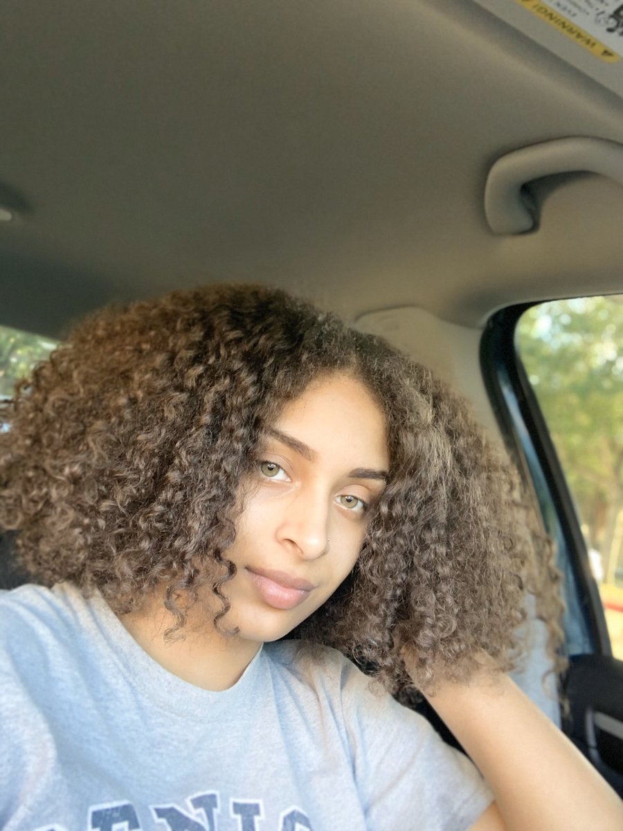 sylviayvo's tweet photo. Natural Glow 👑 https://t.co/qFG5a83l30
