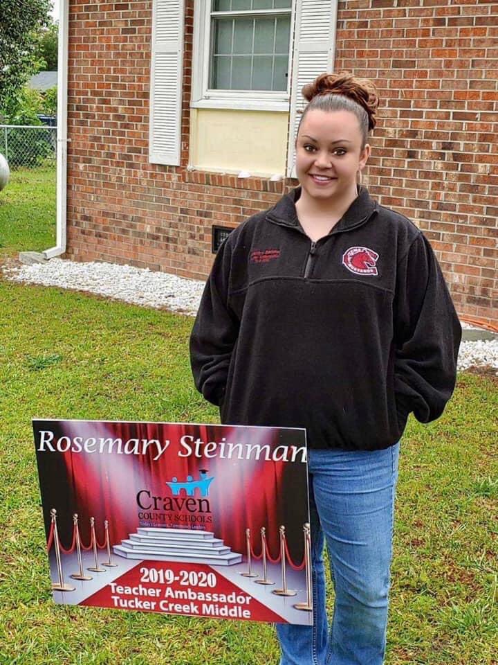 claudiacasey8's tweet photo. Thank you Ms. Steinman for supporting the children @CravenCoSchools. The Mighty Mustangs are fortunate to have you! @TuckerCreekMS #makeyourmarkmustangs https://t.co/OXTm3kiS1P