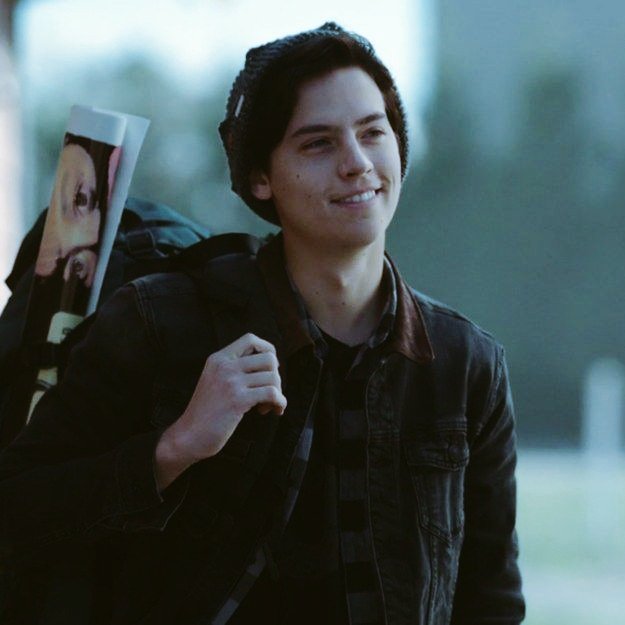 wttpadgoals's tweet photo. Me enamora su sonrisa....🤭🙆🏼‍♀️💗
#ColeSprouse #Riverdale https://t.co/LUL886onDG