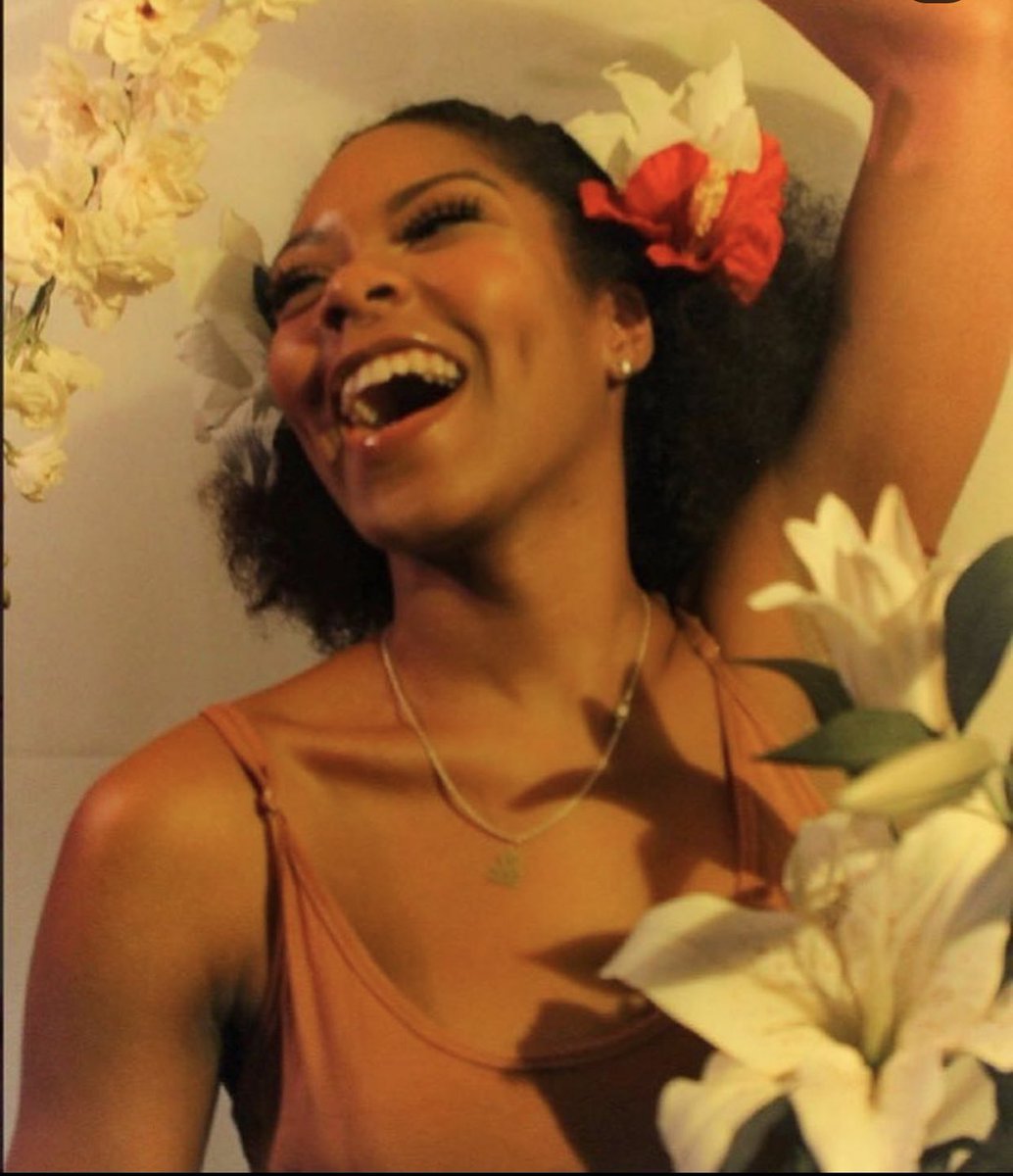 GlamModelingWIU's tweet photo. Congratulations to our new Runway Coach ❤️🖤
Name: Tajanice
Major: Communication/Business Management &amp; Spanish
I love Glam because it's a place where everyone can be themselves and use their creativity to the fullest. https://t.co/V8V9M2cCIV