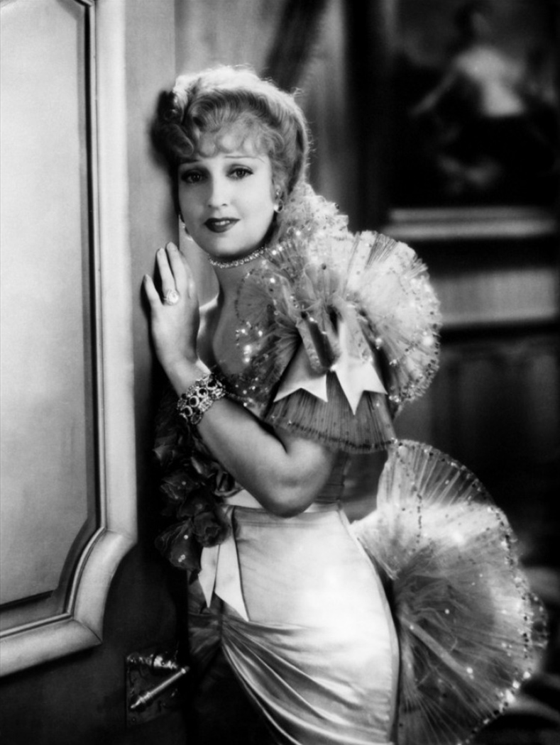 TheOldHollywood's tweet photo. Jeanette MacDonald in publicity stills for The Merry Widow (1934). It took twelve seamstresses four months to create Adrian's two dozen designs for MacDonald's gowns. The film was the final pairing of MacDonald and frequent co-star Maurice Chevalier. https://t.co/2ZDrO5dqLO