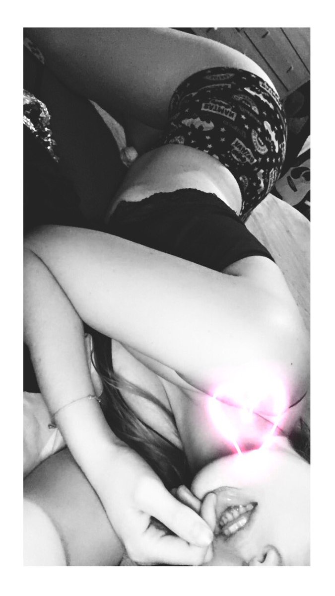 AprilOwensClub's tweet photo. 🥵🥵🥵🥵 https://t.co/L85odiqyxc