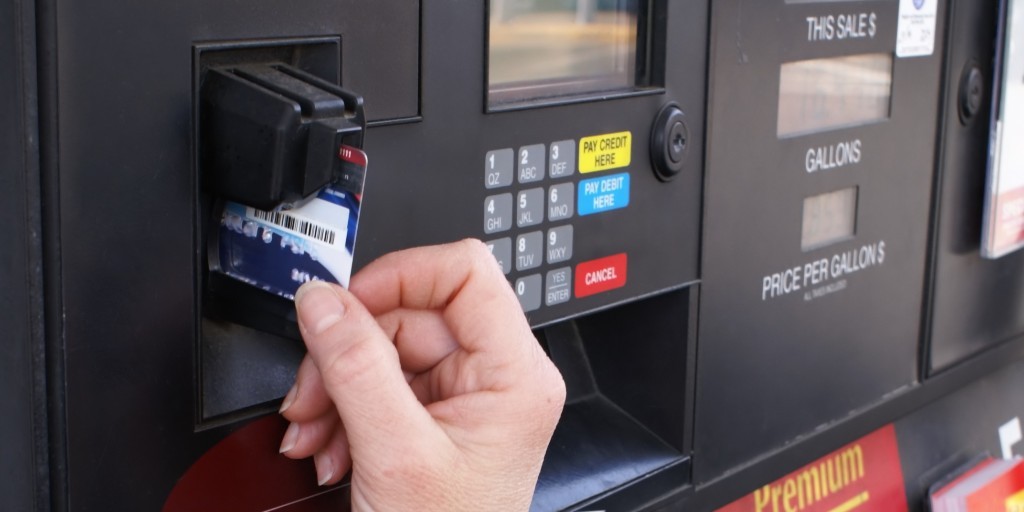 NACSonline's tweet image. Breaking News: @Visa announced that its U.S. credit card interchange fees increases are being delayed until April 2021: ow.ly/k7xm50zxYyO

#swipefees #cardfees #interchangefees