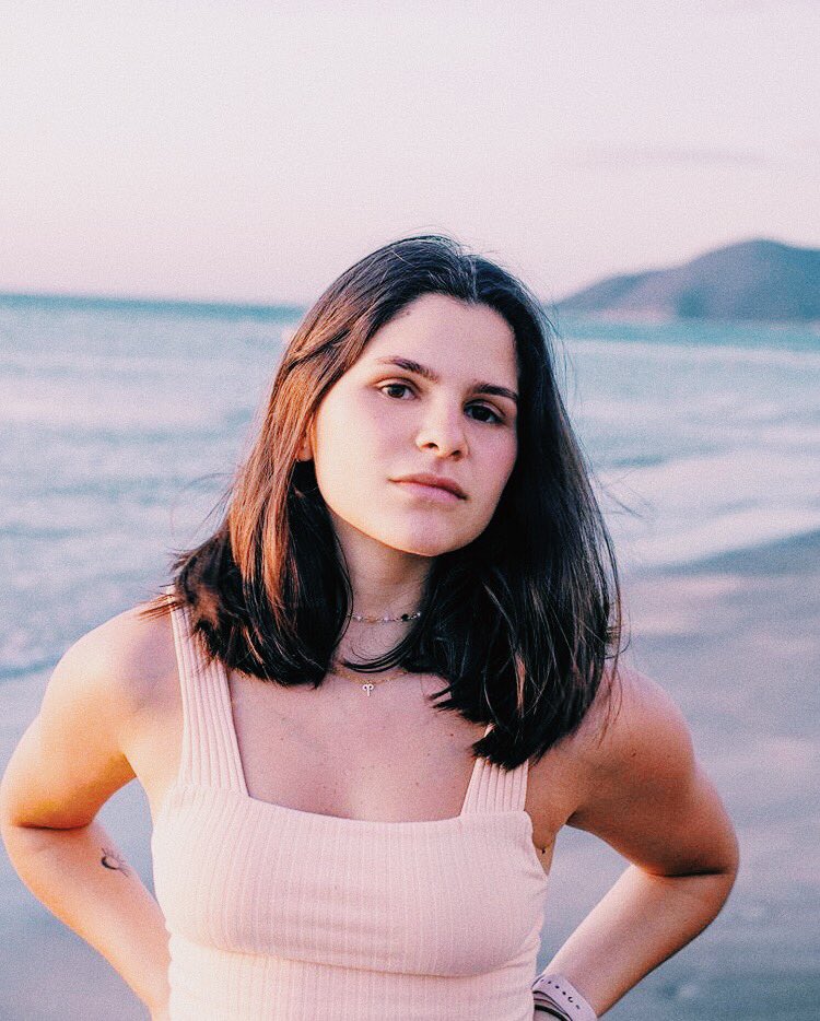 Oh the places you’ll go! ✨ Congratulations to all our seniors! We are so lucky that you chose to be a paper of our beautiful sisterhood. Not just 4 years, 4 life 💗
✰Kelsie Peppler
✰Leandra Gutierrez 
✰Sasha Figueroa 
✰Paola Cuello