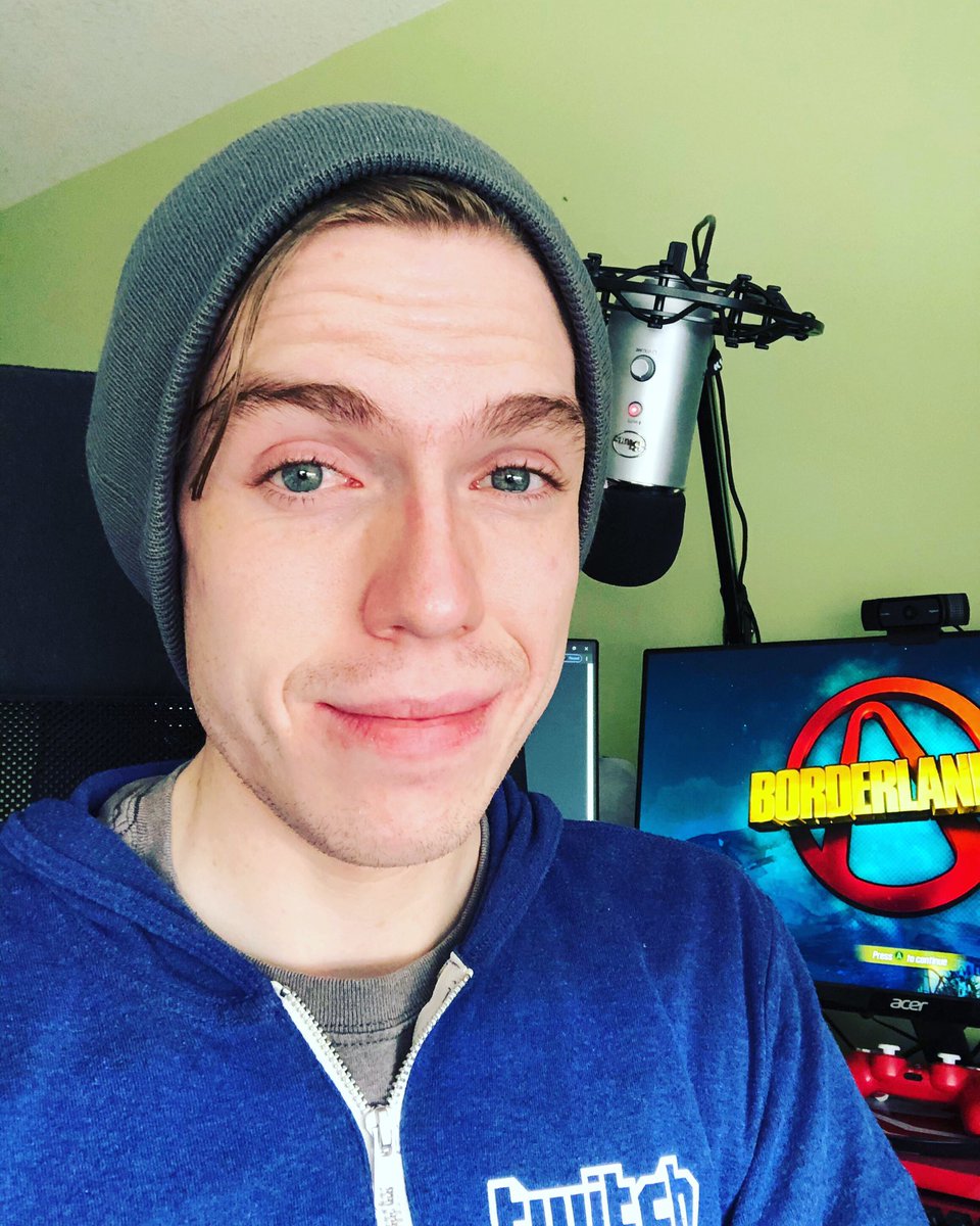 itsRealzy's tweet photo. Hey I’m Realzy, some you may not know much about me. 

But here’s the deal. 

I’ll tell you one thing about me, you tell me one thing about you.

I’ll go first. 

I’ve been a streamer since 2013. https://t.co/JUADwwTak2