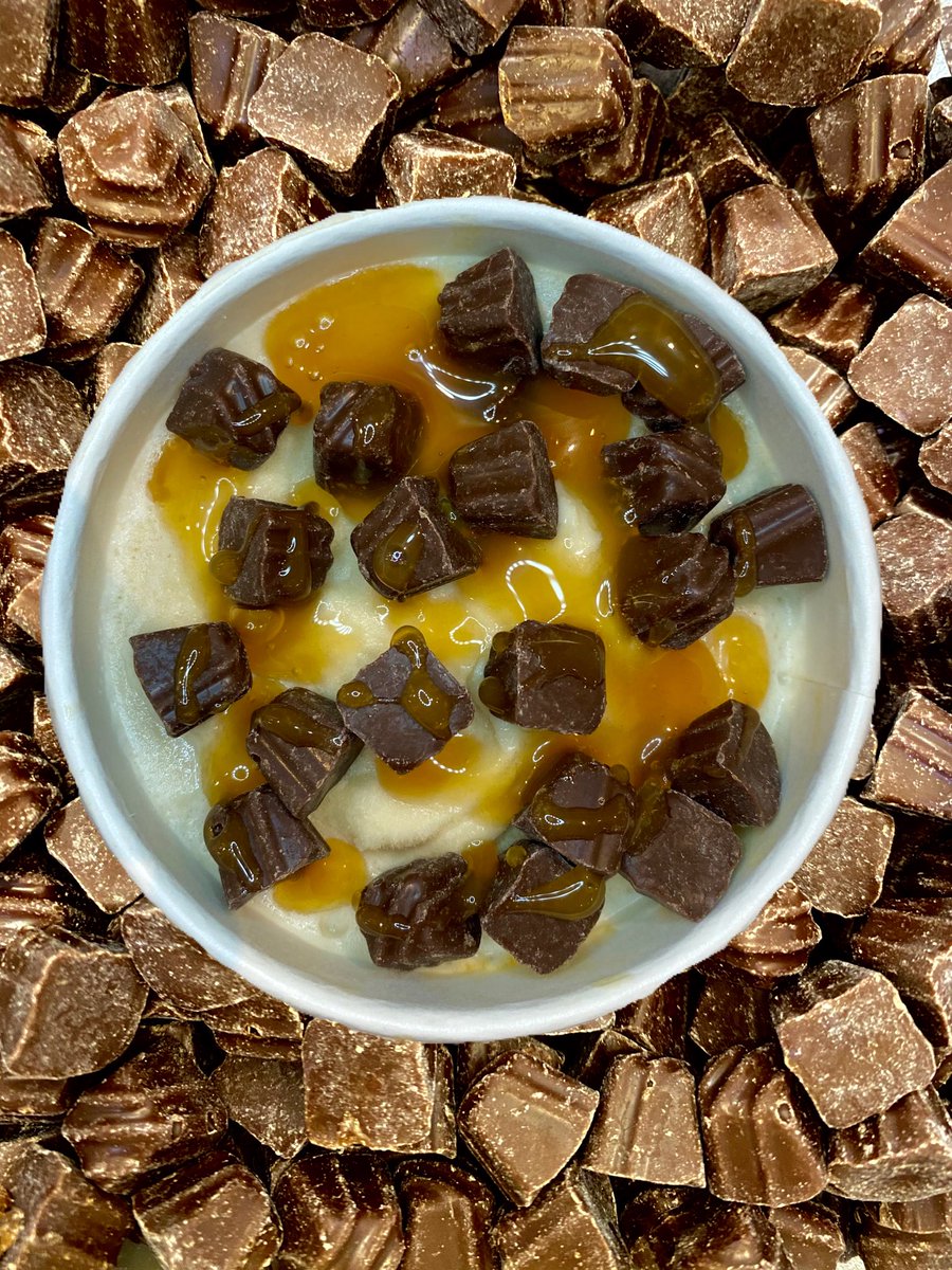 YotopiaIowaCity's tweet photo. NEW FroYo Mash-Ups pints available for order on CHOMP, online farmers market, and pickup! 

Our first Mash-Up is Caramel Mocha Latte! Made with espresso FroYo from Country View Dairy, coffee from Euphoria Coffee, Ghirardelli Caramel Sauce, and sea salt Chocolate caramel truffles! https://t.co/oj6Y7gBFqE