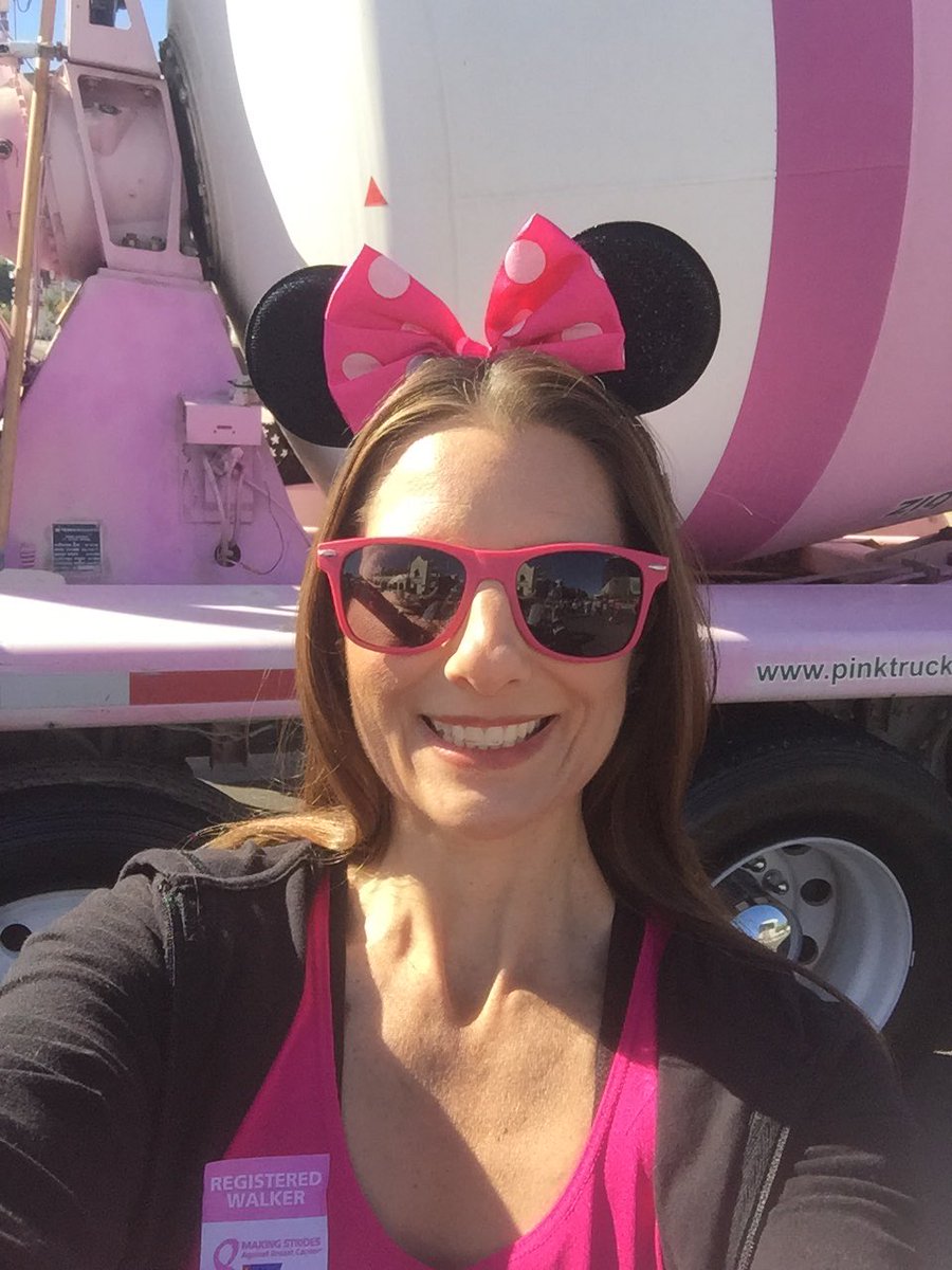 MJLaBeff's tweet photo. It’s #GivingTuesdayNow I’m fundraising for Making Strides Against Breast Cancer to benefit @AmericanCancer Please give if you can https://t.co/gdohFzuhdm #GivingTuesday #MakingStridesTucson #BreastCancerAwareness #AmericanCancerSociety https://t.co/ijyXtJ9xCa