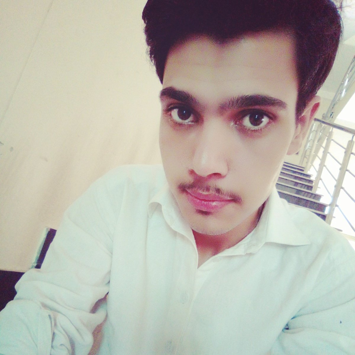 Numanyousafzai2's tweet image. Selfi moment.
 Drop your favorite selfi in comment section,
#numanyousafzai
#selfimoment