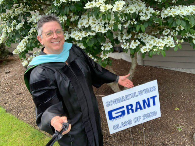 ccampbellGHS's tweet photo. Grant cap and gown pick-up. Each senior will also receive a yard sign.Congratulations Class of 2020!
May 6th in North Parking Lot
Seniors last names A-M 10am-12pm
Seniors last names N-Z 12pm-2pm
Drive-thru process. Jostens reps will wear gloves and masks. https://t.co/zzKor8r0pX