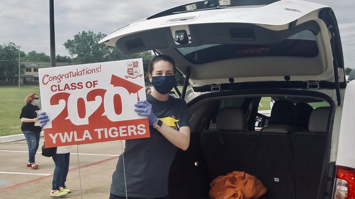 YWLAArnoldGirls's tweet photo. #YWLA Senior Drive Through Celebration was a blast! We are so thankful for our administrators and teachers who came out to support our Seniors today! #ywpn #gpisd #ywla #ywlaseniors #ywlagraduates #gpisdgraduates2020 #gpisdstilllearning #gpisdstillleading #wearegpisd https://t.co/mWcMrDenMi