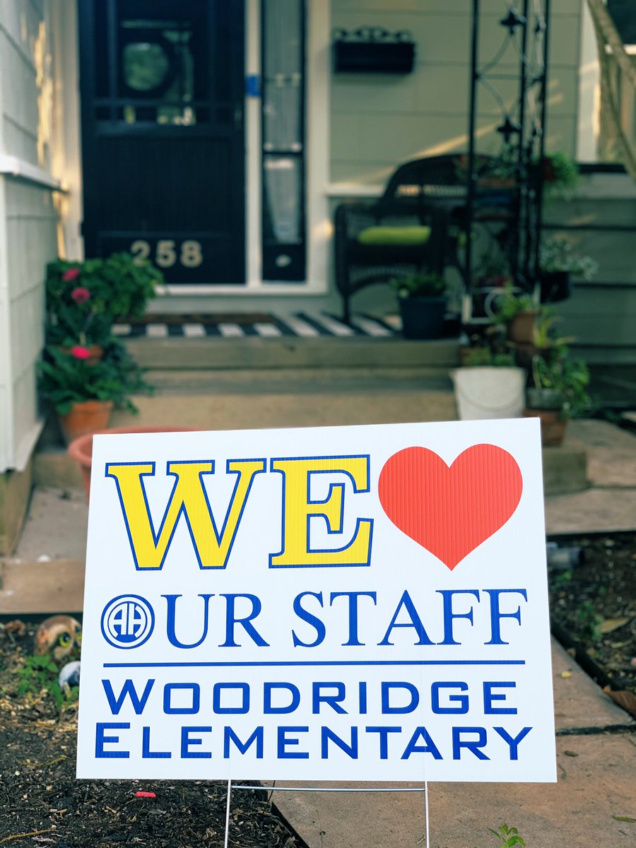 cbordelon's tweet photo. Thank you to our wonderful @WoodridgeElem PTO! 🥰 I’m sure feeling the love this #TeacherAppreciationWeek2020 #mulesup #bethewe https://t.co/IjNOmFZK0M