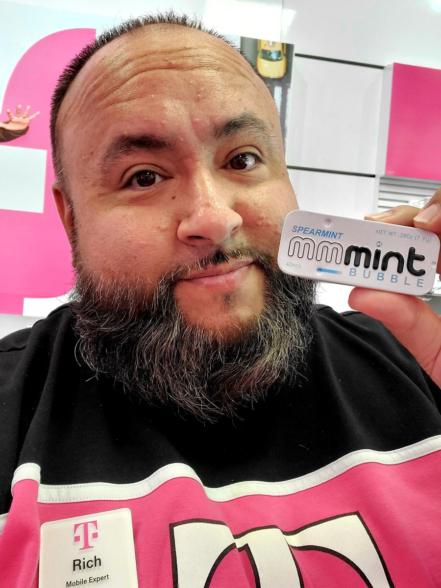 BigRichTMOJax's tweet photo. @TChainzDC I keeps my Breath Fresh! #mmmintbubble #Powerful https://t.co/rhXogMdIro