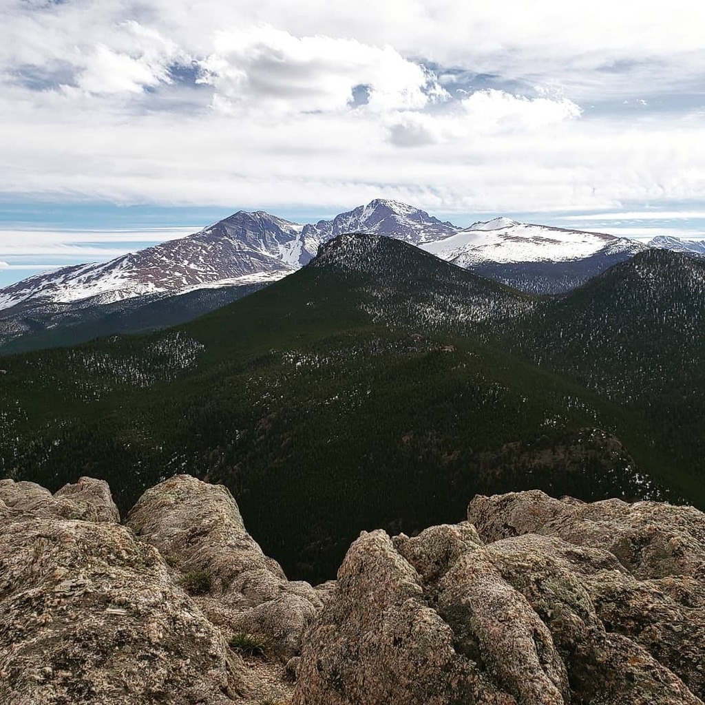 VisitRMNP's tweet photo. View this afternoon of Longs Peak and Mount Meeker from the summit of Lily Mountain (just outside the national park). https://t.co/yOFb8HwUxI https://t.co/KUsTaKtCF1