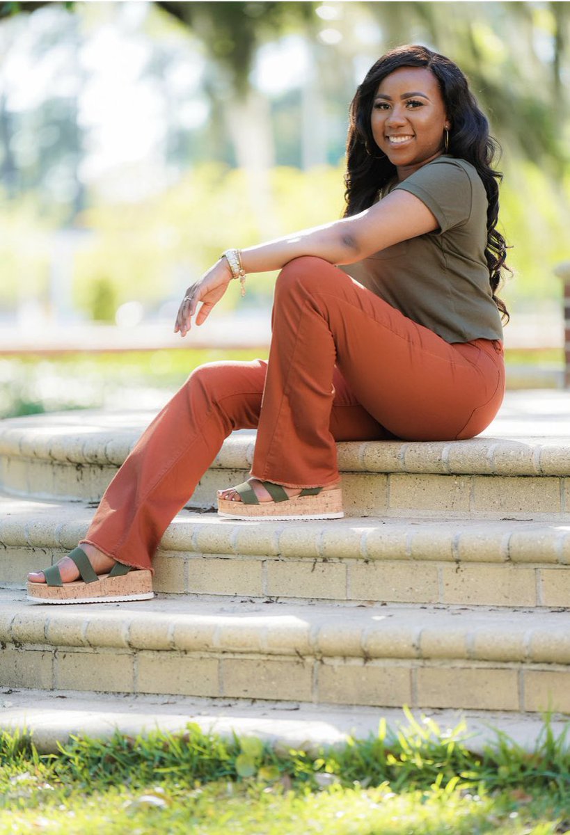 xoxo_chelssea's tweet image. I just want to thank God for allowing me to make it this far ❤️ #FirstGenerationStudent #Selu #SocialWork