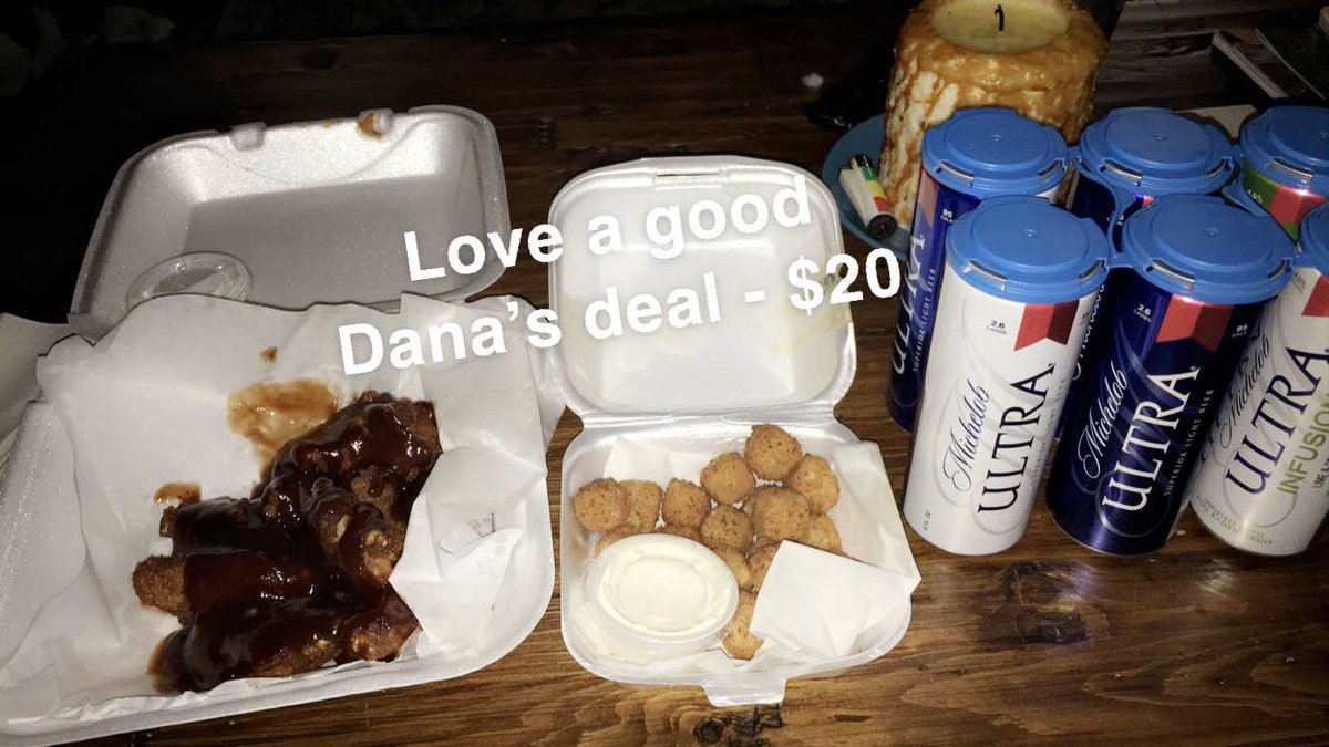 alli_brownn's tweet photo. @Danagardens Thanks for dinner and Beer @Danagardens! https://t.co/H56sJ5kmW3
