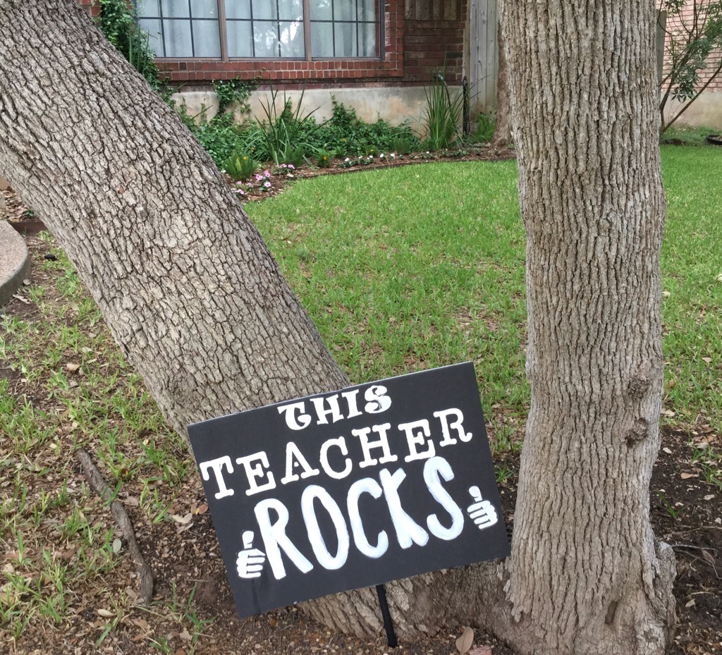 TerryFonseca13's tweet photo. Caught @Aguero_Adriana8 sneaking up to my house..Thank you!! ❤️❤️#Neffconnected https://t.co/VA0D3bamrP